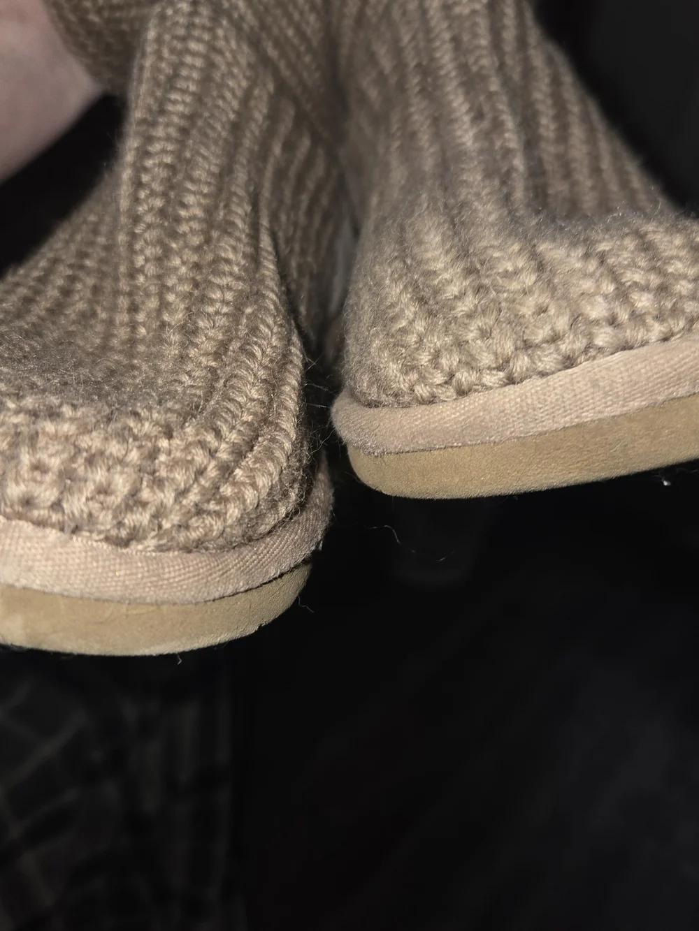 Girls Chestnut Sweater UGG boots, can be worn tall or short. Sz 3